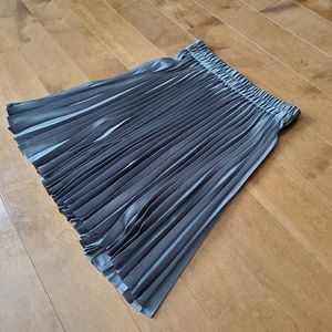 Silver pleated skirt